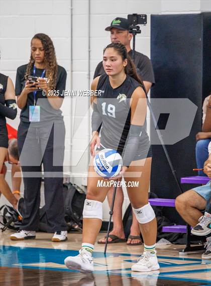 Thumbnail 3 in Mira Costa vs. Harrisburg (Durango Fall Classic) photogallery.