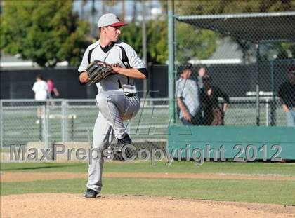 Thumbnail 2 in JSerra Catholic @ Servite photogallery.