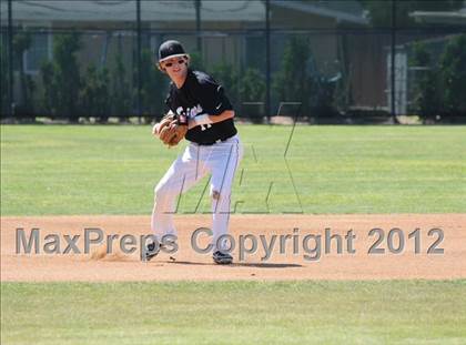 Thumbnail 3 in JSerra Catholic @ Servite photogallery.