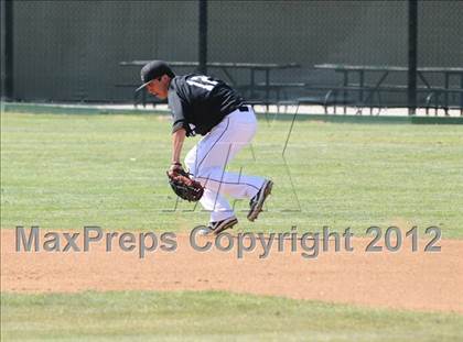 Thumbnail 3 in JSerra Catholic @ Servite photogallery.