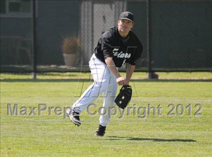 Thumbnail 2 in JSerra Catholic @ Servite photogallery.