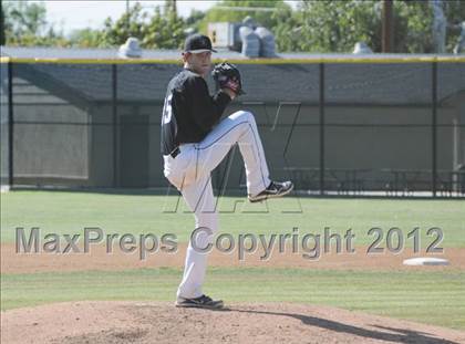 Thumbnail 2 in JSerra Catholic @ Servite photogallery.