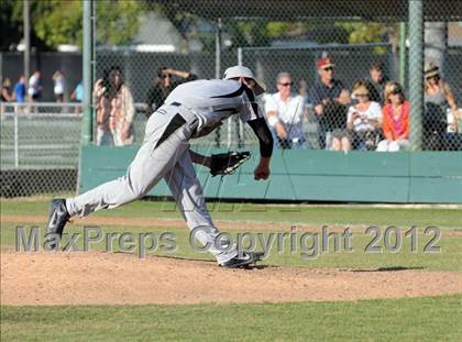 Thumbnail 2 in JSerra Catholic @ Servite photogallery.