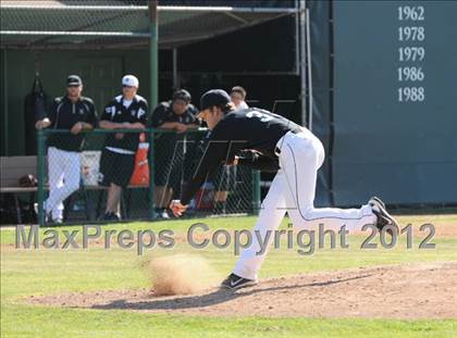 Thumbnail 3 in JSerra Catholic @ Servite photogallery.