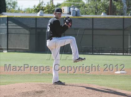 Thumbnail 3 in JSerra Catholic @ Servite photogallery.