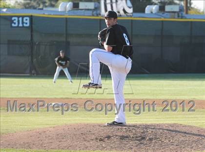 Thumbnail 3 in JSerra Catholic @ Servite photogallery.