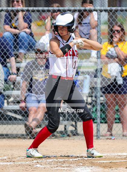 Thumbnail 2 in Cascade vs Western Dubuque (West Delaware Invitational) photogallery.