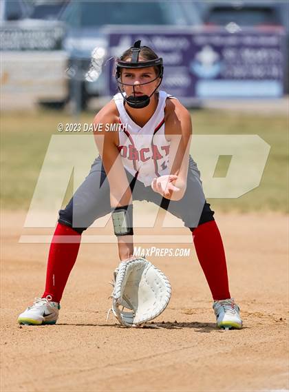 Thumbnail 2 in Cascade vs Western Dubuque (West Delaware Invitational) photogallery.