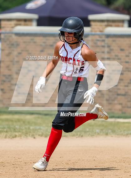 Thumbnail 3 in Cascade vs Western Dubuque (West Delaware Invitational) photogallery.