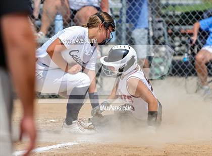 Thumbnail 1 in Cascade vs Western Dubuque (West Delaware Invitational) photogallery.