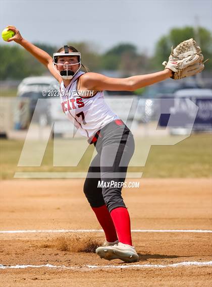 Thumbnail 1 in Cascade vs Western Dubuque (West Delaware Invitational) photogallery.