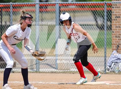 Thumbnail 3 in Cascade vs Western Dubuque (West Delaware Invitational) photogallery.