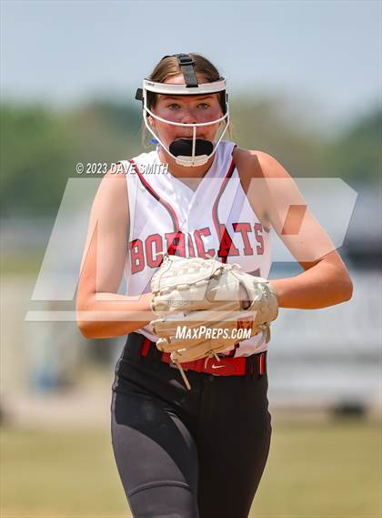 Thumbnail 1 in Cascade vs Western Dubuque (West Delaware Invitational) photogallery.