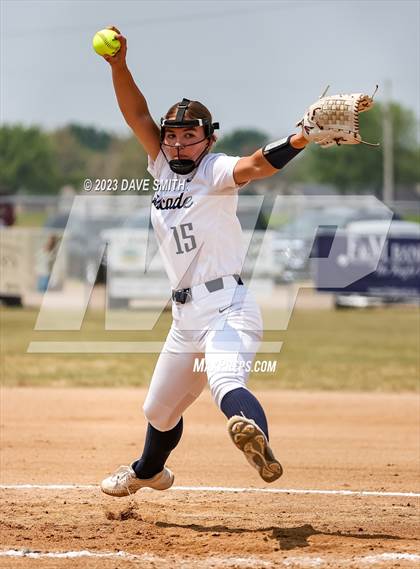 Thumbnail 1 in Cascade vs Western Dubuque (West Delaware Invitational) photogallery.