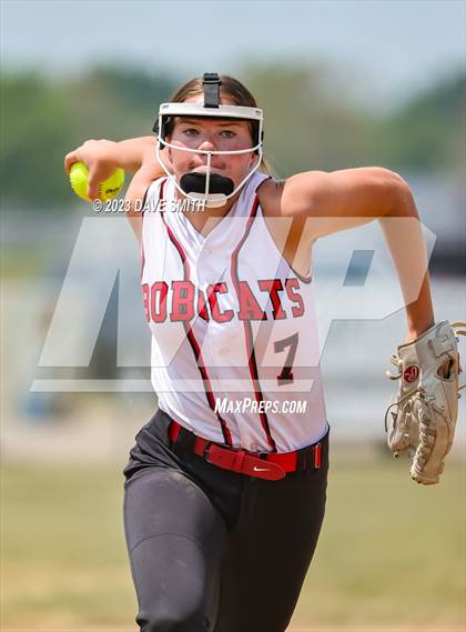 Thumbnail 2 in Cascade vs Western Dubuque (West Delaware Invitational) photogallery.