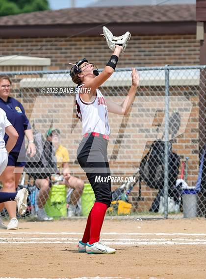 Thumbnail 2 in Cascade vs Western Dubuque (West Delaware Invitational) photogallery.