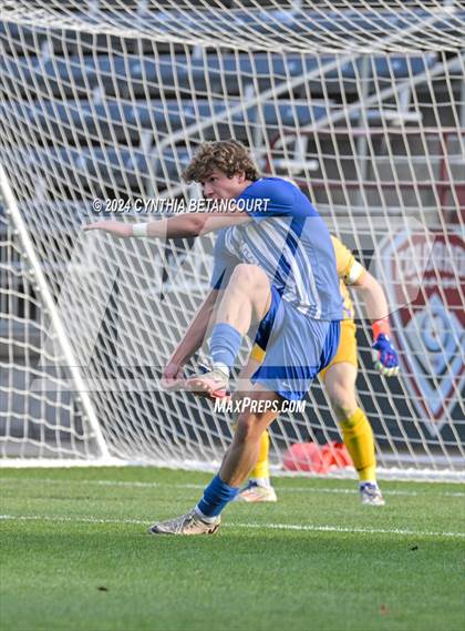 Thumbnail 3 in Cherry Creek vs Broomfield (CHSAA 5A Final) photogallery.
