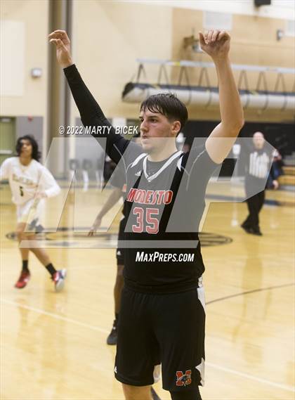 Thumbnail 2 in Modesto @ Enochs photogallery.