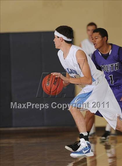 Thumbnail 2 in Denver South @ Valor Christian photogallery.