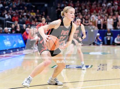 Thumbnail 3 in Waterford vs. Fort Loramie (OHSAA Div II Final) photogallery.
