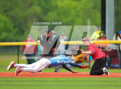 Thumbnail 3 in Bishop Grimes vs Morrisville-Eaton (NYSPHSAA Section 3 Class C Semifinal) photogallery.