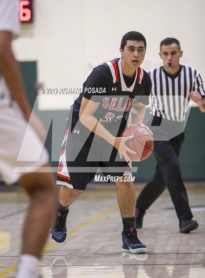Thumbnail 3 in Dinuba vs. Selma (68th Annual Kingsburg Lions Club Tournament) photogallery.