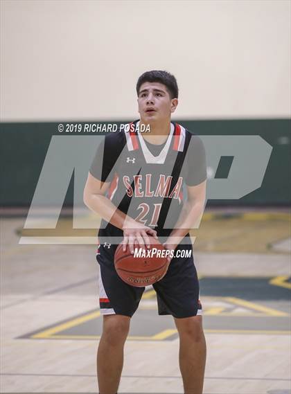 Thumbnail 1 in Dinuba vs. Selma (68th Annual Kingsburg Lions Club Tournament) photogallery.