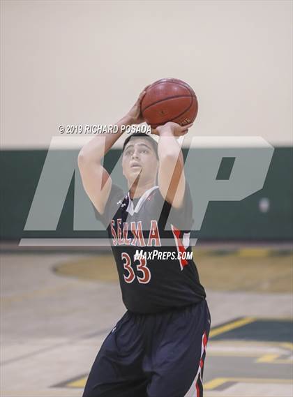 Thumbnail 2 in Dinuba vs. Selma (68th Annual Kingsburg Lions Club Tournament) photogallery.