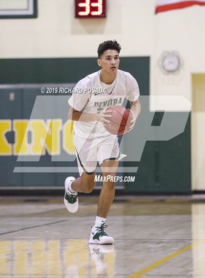 Thumbnail 2 in Dinuba vs. Selma (68th Annual Kingsburg Lions Club Tournament) photogallery.