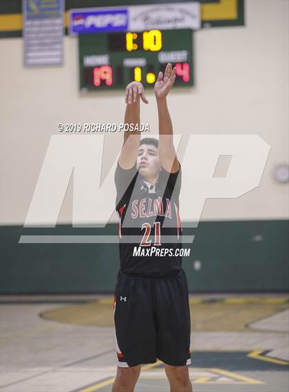 Thumbnail 3 in Dinuba vs. Selma (68th Annual Kingsburg Lions Club Tournament) photogallery.
