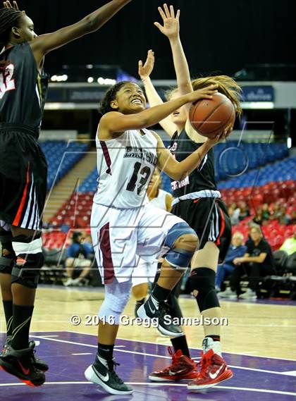Thumbnail 2 in Eastside College Prep vs Village Christian (CIF State D5 Final) photogallery.