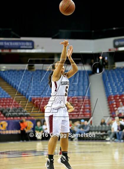 Thumbnail 3 in Eastside College Prep vs Village Christian (CIF State D5 Final) photogallery.