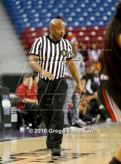 Thumbnail 1 in Eastside College Prep vs Village Christian (CIF State D5 Final) photogallery.