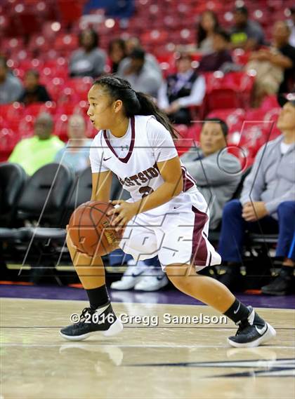 Thumbnail 3 in Eastside College Prep vs Village Christian (CIF State D5 Final) photogallery.