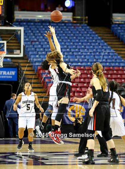 Thumbnail 1 in Eastside College Prep vs Village Christian (CIF State D5 Final) photogallery.