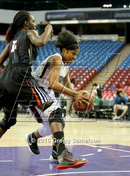 Thumbnail 1 in Eastside College Prep vs Village Christian (CIF State D5 Final) photogallery.