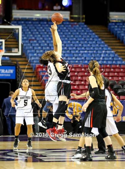 Thumbnail 2 in Eastside College Prep vs Village Christian (CIF State D5 Final) photogallery.