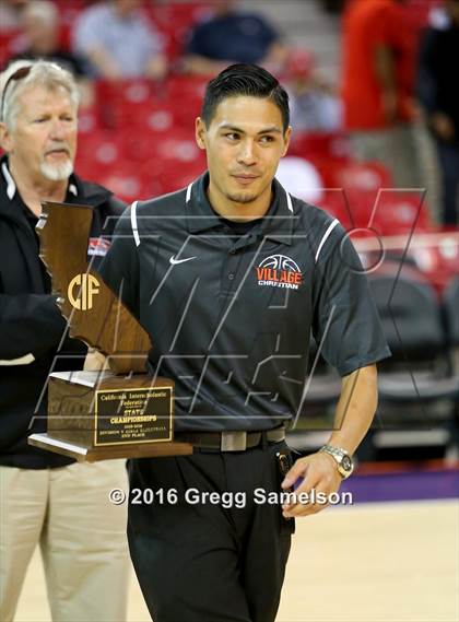 Thumbnail 3 in Eastside College Prep vs Village Christian (CIF State D5 Final) photogallery.