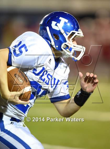 Thumbnail 2 in Jesuit @ Archbishop Rummel photogallery.