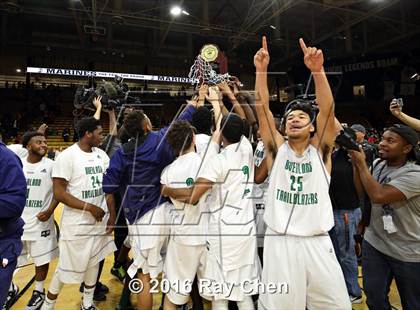 Thumbnail 2 in Eaglecrest vs. Overland (CHSAA 5A Final) photogallery.