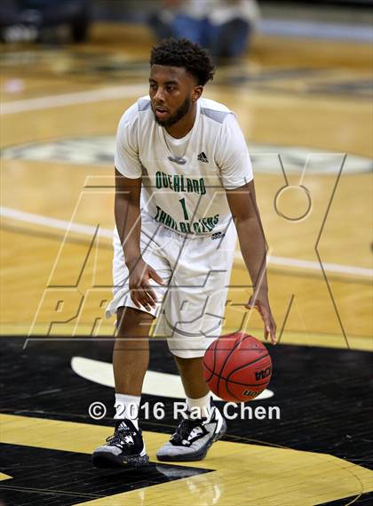 Thumbnail 1 in Eaglecrest vs. Overland (CHSAA 5A Final) photogallery.