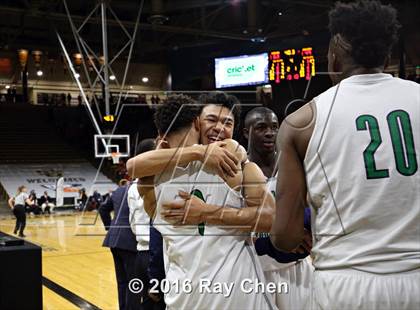 Thumbnail 2 in Eaglecrest vs. Overland (CHSAA 5A Final) photogallery.