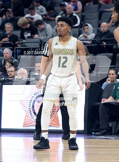 Thumbnail 2 in Helix vs. St. Patrick-St. Vincent (CIF State D4 Final) photogallery.