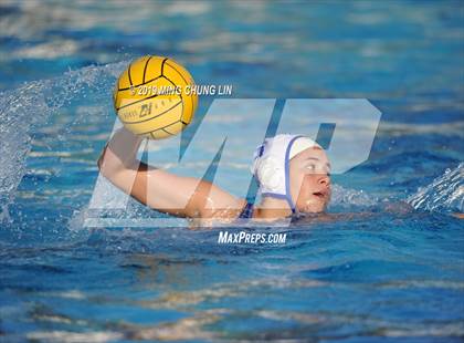 Thumbnail 2 in Santa Margarita vs. Carlsbad (Bill Barnett Holiday Cup) photogallery.
