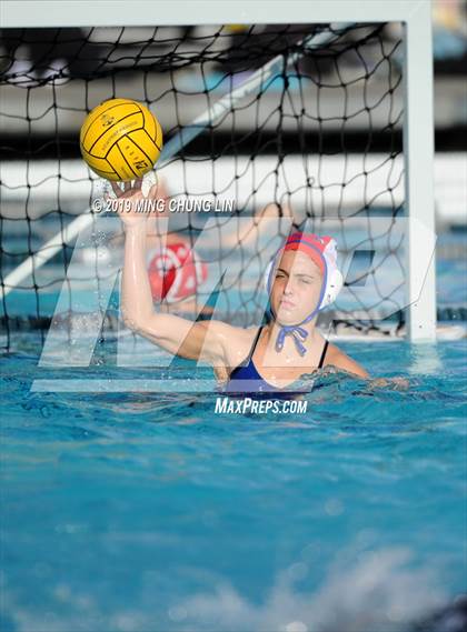 Thumbnail 1 in Santa Margarita vs. Carlsbad (Bill Barnett Holiday Cup) photogallery.