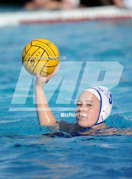 Thumbnail 2 in Santa Margarita vs. Carlsbad (Bill Barnett Holiday Cup) photogallery.