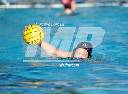 Thumbnail 2 in Santa Margarita vs. Carlsbad (Bill Barnett Holiday Cup) photogallery.