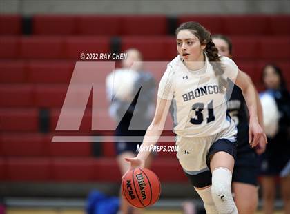 Thumbnail 1 in University vs. Platte Valley (CHSAA 3A Championship) photogallery.