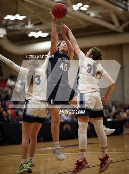 Thumbnail 3 in University vs. Platte Valley (CHSAA 3A Championship) photogallery.