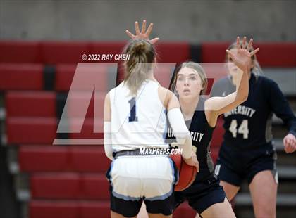 Thumbnail 2 in University vs. Platte Valley (CHSAA 3A Championship) photogallery.
